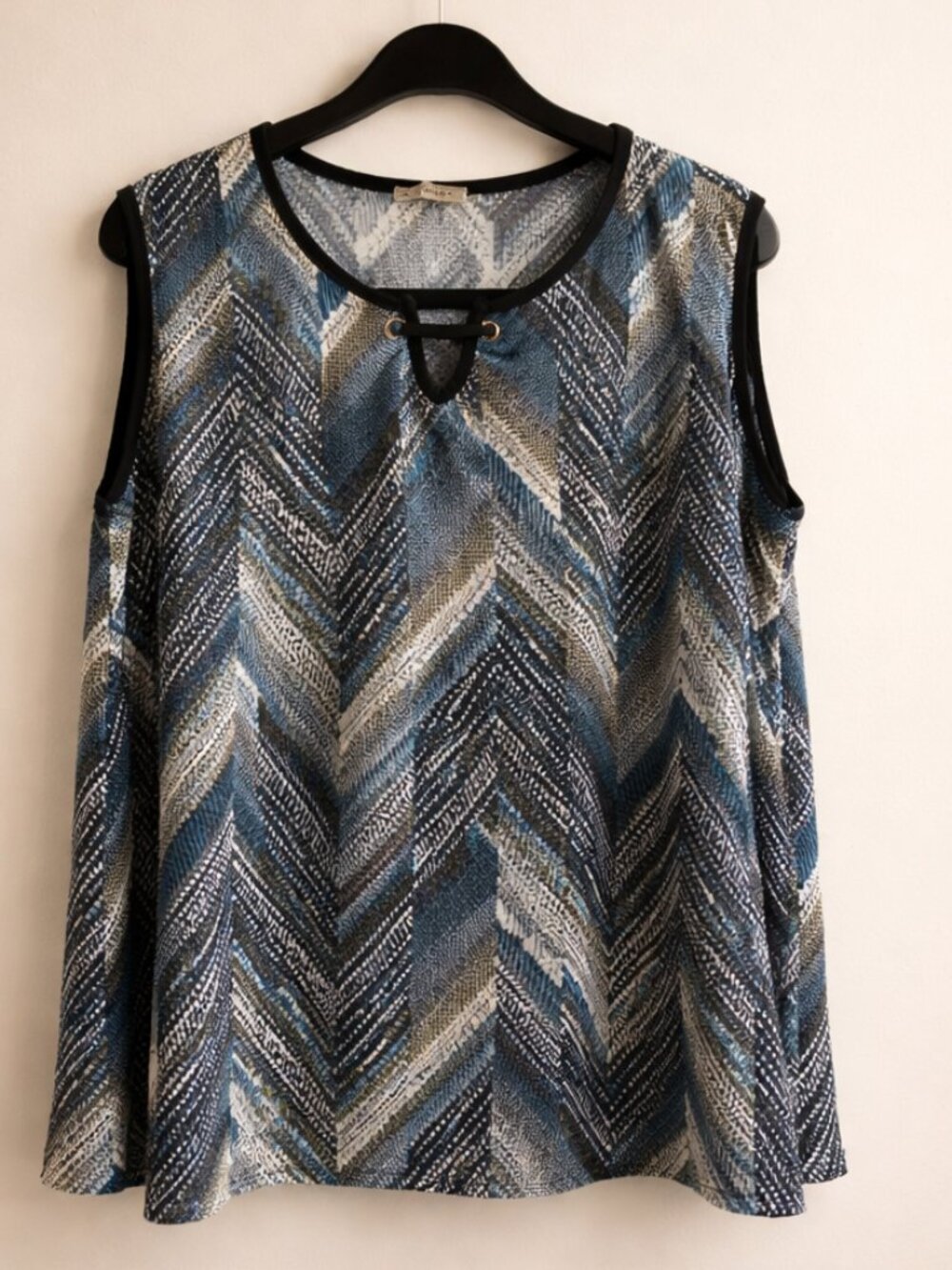 Lavish Plus Size 3X Tank Top Blouse Shirt
